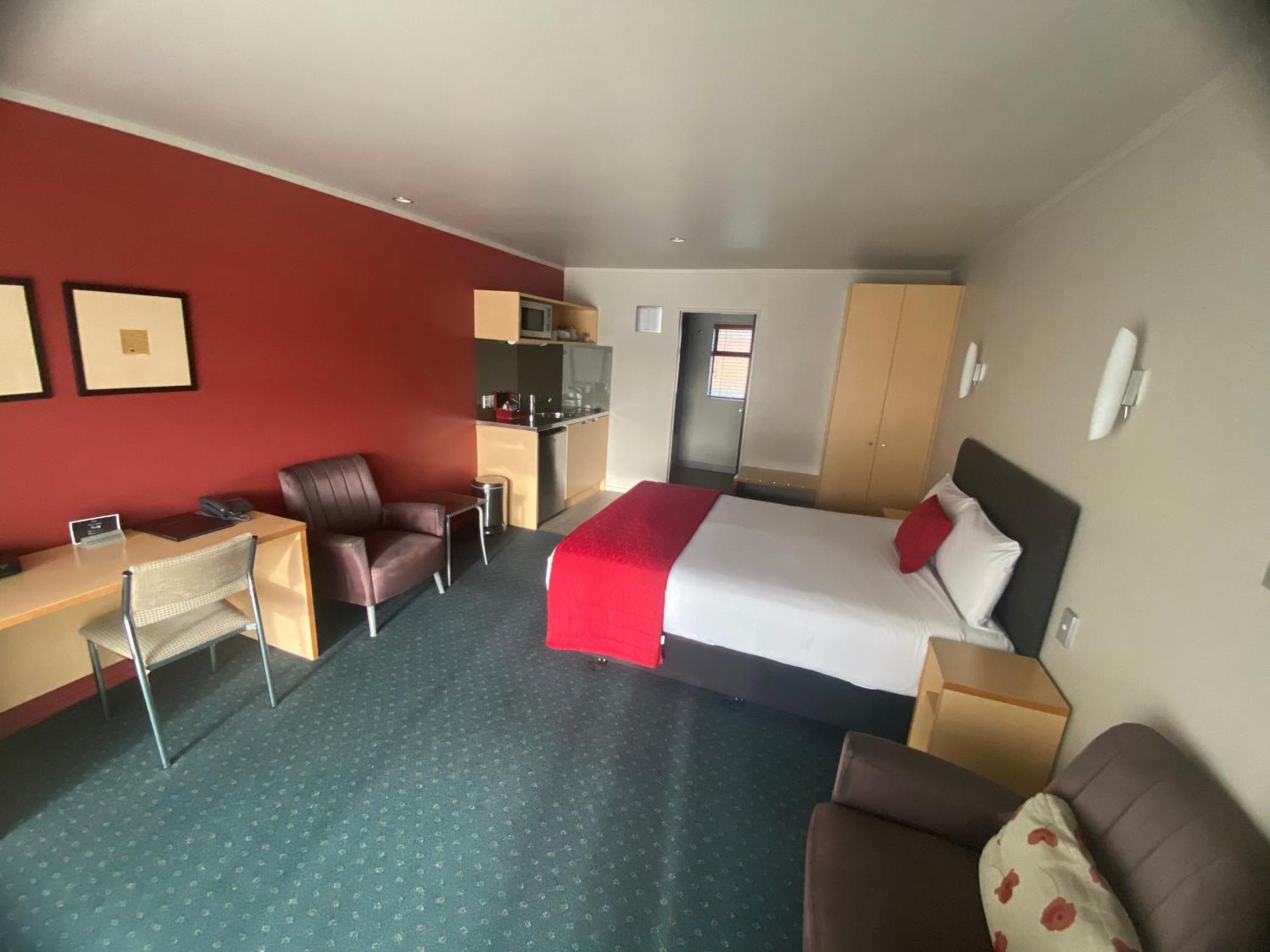 Bentleys Motor Inn Палмерстон-Норт Экстерьер фото